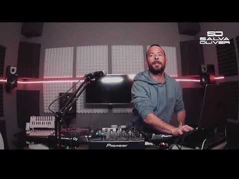 Emisión en directo de Salva Oliver hoy ultimo directo del 2025  techno!