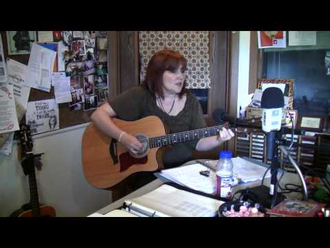 Marianne Murphy ; Fields Of Anth And Rye (cover).mpg
