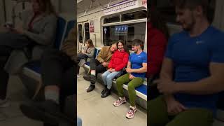 Он что лёг на неё? #Shorts