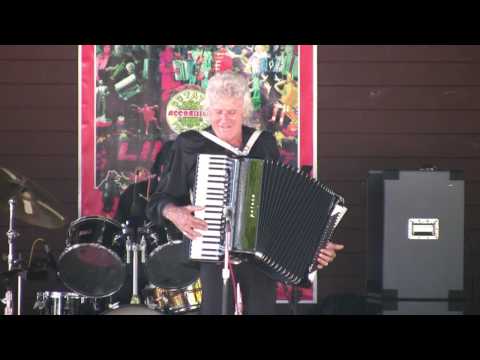 Dick Contino At The Cotati Accordion Festival 2008-1