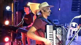 Cabral Sanfoneiro Tocando Xote Voninho baile do trabalhador Itaperuna Tênis Clube #baile #musica 