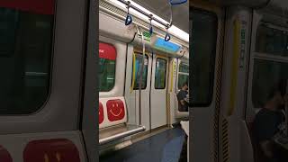 Download lagu MTR Train Hongkong Open and Close door 🚆#faster #train #viral #trending #shorts #shortsfeed #mtr mp3