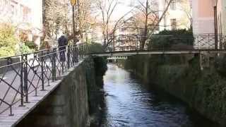 preview picture of video 'Annecy a nice french old city.'