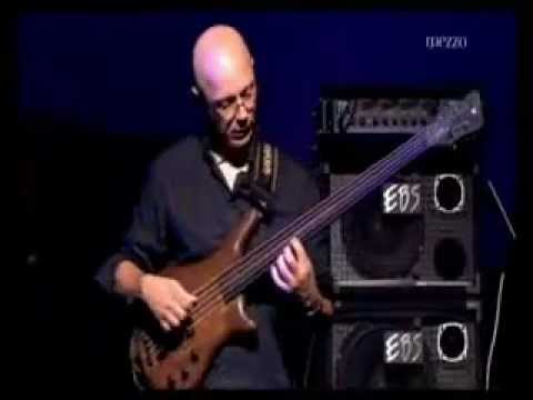 Bass solo from Yuri Daniel - Marciac 2009