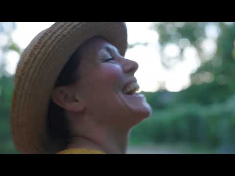 Soleil - Madame B Musique (Official Music Video)