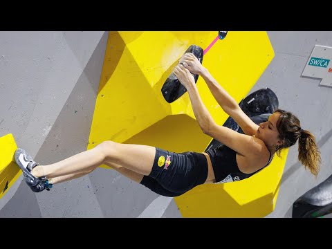 MONDIAUX D'ESCALADE 2023 - À 18 ans, Oriane Bertone est sacrée vice-championne du monde de bloc