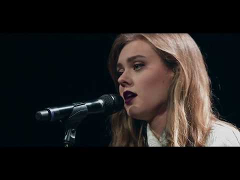 First Aid Kit tolkar Cohen på Dramaten