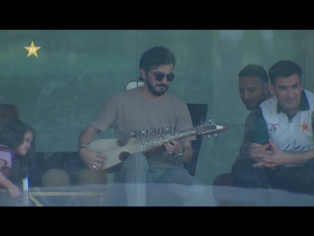 🎶 The ‘musical’ highlights of Day Three 😅#PAKvBAN | #TestOnHai