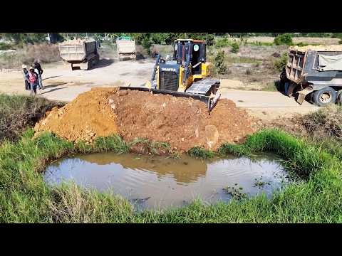 Great! Impressive Landfilling Job! Extremely Shantui Dozer Pushing Soil & Dump Trucks Dumping Soil