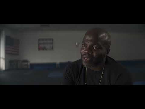 NACIDO CAMPEÓN | Tráiler español VE HD