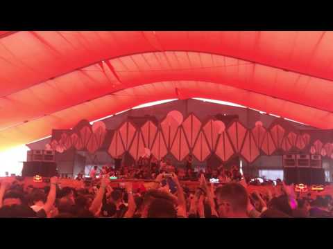 Marco Carola dropping Uner - Love in the Rope (Mendo remix) @ Sunwaves 21