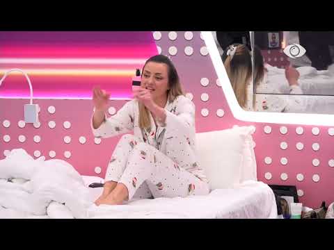 "Nuk ke bazën e komunikimit..."/ Ina debaton me Stenaldon: Je shumë i errët brenda