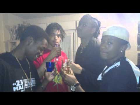 Gengeail - Back ( Maman )