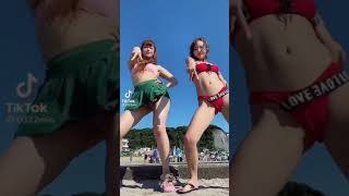 TikTok 水着腰振り