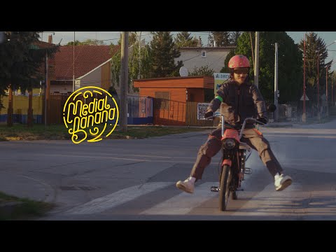 MEDIAL BANANA - ŽIVOT IDE ĎALEJ