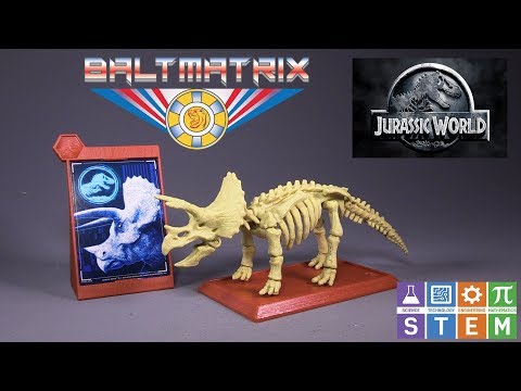 Jurassic World S.T.E.M. Fossil Strikers  Triceratops