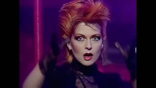 Toyah - Don&#39;t Fall In Love (I Said) (Kenny Everett Tv Show 18.05.1985) (Upscaled) 1080p