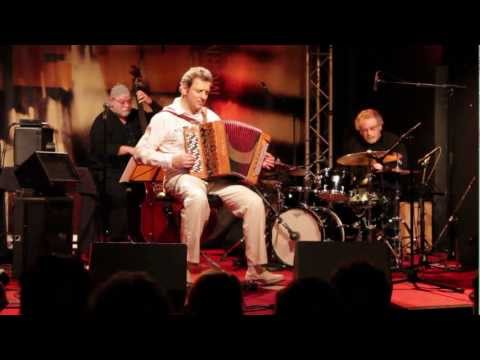 MARC BERTHOUMIEUX - A THOUSAND YEARS (Sting) - LIVE