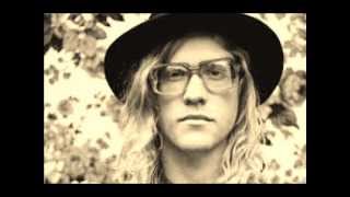 Allen Stone Celebrate Tonight Lyrics