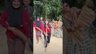 Download lagu Disela Shooting Bersama Wak Mat Pekak, istri Uden Songong, istri Bahlol dan Wak Amex mp3