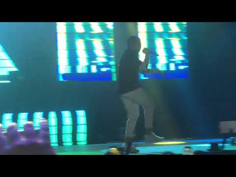RLNDT - Bad Bunny en VIVO Tijuana