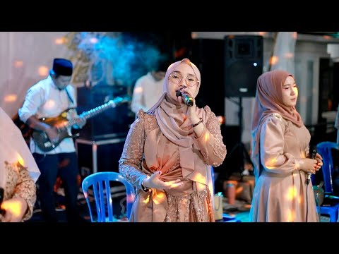 Sajadah Merah FILDA IZZATIL IZMA  QASIDAH SYAHDANADA  MASJID JAMI' BABUL MUTTAQIN KUTUTAN DAWE KUDUS