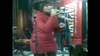 Fernanda Brasil e banda gato pingado