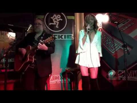 2016.06.26 Casey Mannix and Chris Mannix perform Crazy Little Thing Called Love