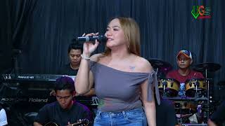 Download lagu Behind the Wait | Erika Syaulina mp3