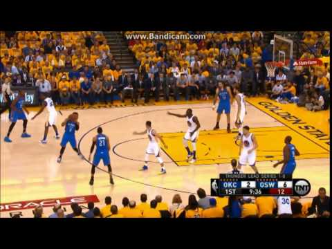 Draymond Green helping on defense vs Thunder