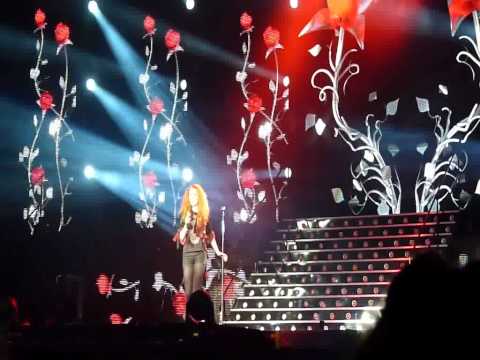 [HD] Janet Devlin - Sweet Child Of Mine - The X Factor Tour 2012 - Cardiff.wmv