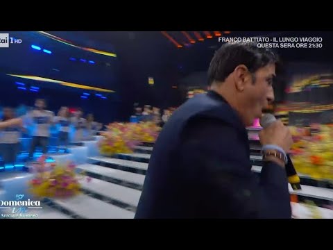 Plot twist: Sal Da Vinci falls down the stairs during the special on Domenica In.