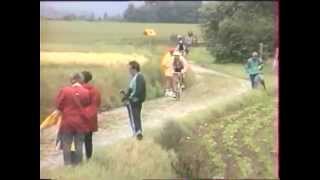 preview picture of video 'Paris Roubaix cyclo 1998'