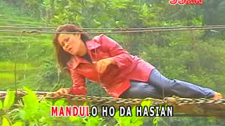 Download lagu Susan Ruth Pakpahan - Dinalao Borhat (Video ) mp3