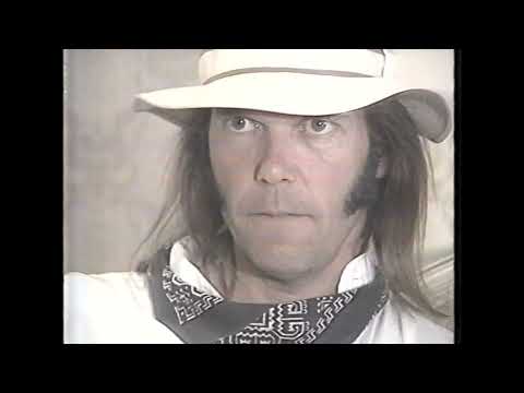 Neil Young - brilliant 4min interview (1985)