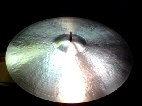 22 Kontroversial Ride, 2274g - Handcrafted cymbals by Craig Lauritsen.MOV