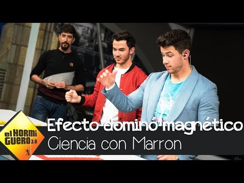 El efecto dominó magnético de Marron impresiona a los Jonas Brothers - El Hormiguero 3.0