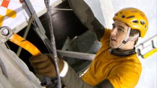 preview picture of video 'Ice Climbing Worldcup 2012 Saas Fee'