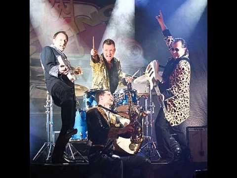 Cagey Strings - Knocking on heavens door