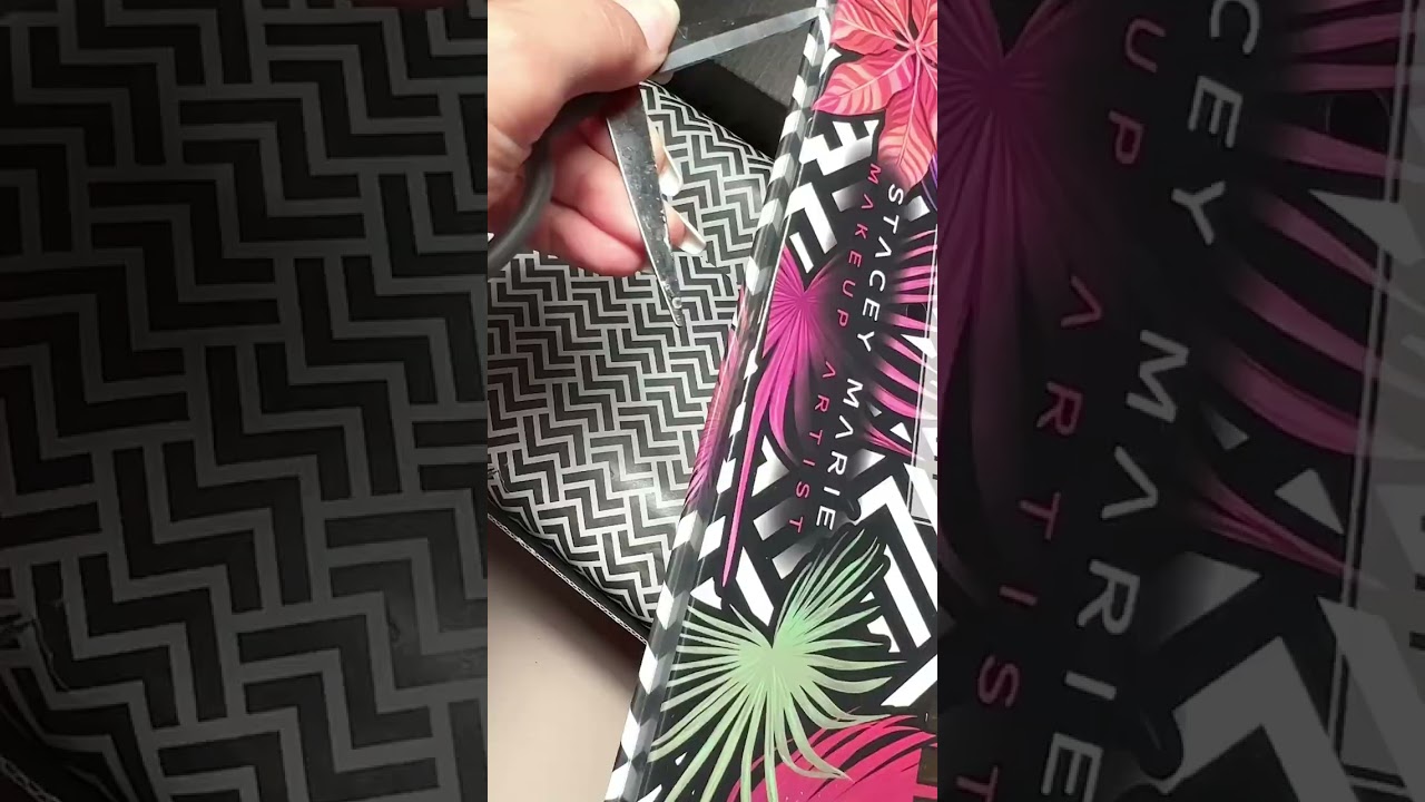 BPERFECT X STACEY MARIE – CARNIVAL III LOVE TAHITI PALETTE