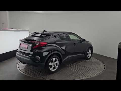 Toyota C-HR 1.8 Hybrid Auto - Image 2