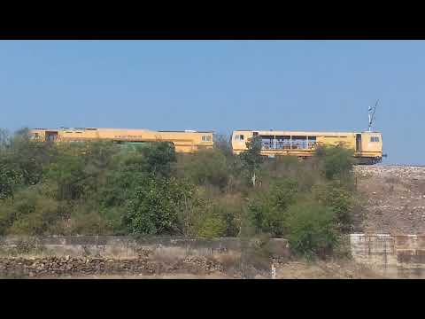 TRACK MAINTENANCE MACHINE LOC.SIRSA GHATIGAON 25.12.2020