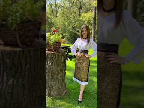 Catalina Ilie - De la mama pan la mine (LIVE 2021)