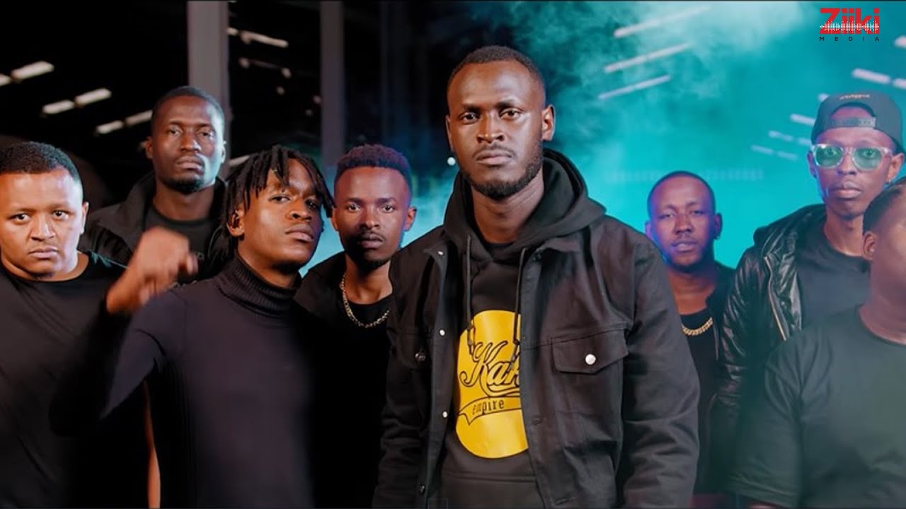 Punkie johnson. Биг гигантик слушать ген он ап. Big boi блоггер. Биг бойс фото. Песня big up.