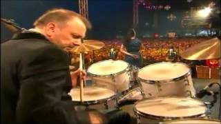 Imelda May "Tainted Love" Isle Of Wight Festival 2012)