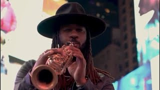 Download lagu Lil Jon ft Usher ‘Lovers and Friends’ was begging for sax mp3