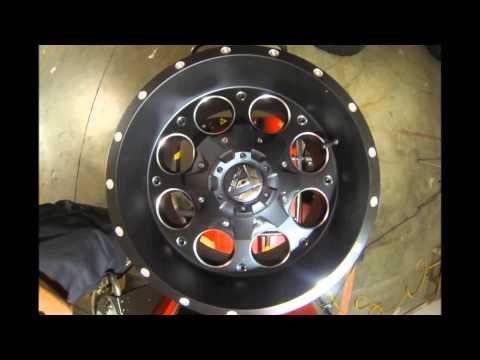 Fuel Offroad Wheels Revolver Black Machined