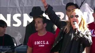 Melissa Etheridge &amp; Gay Men's Chorus of Los Angeles - Uprising of Love - Women's March L.A. 2018