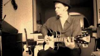 Video thumbnail for Kay  Deluxe Blues (Kay thin twin K-161 reissue) by Doc Loco