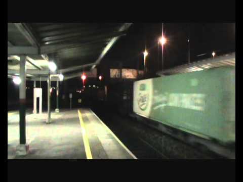 37059 and 37601 on 4S45 Daventry - Coatbridge. 25/11/10